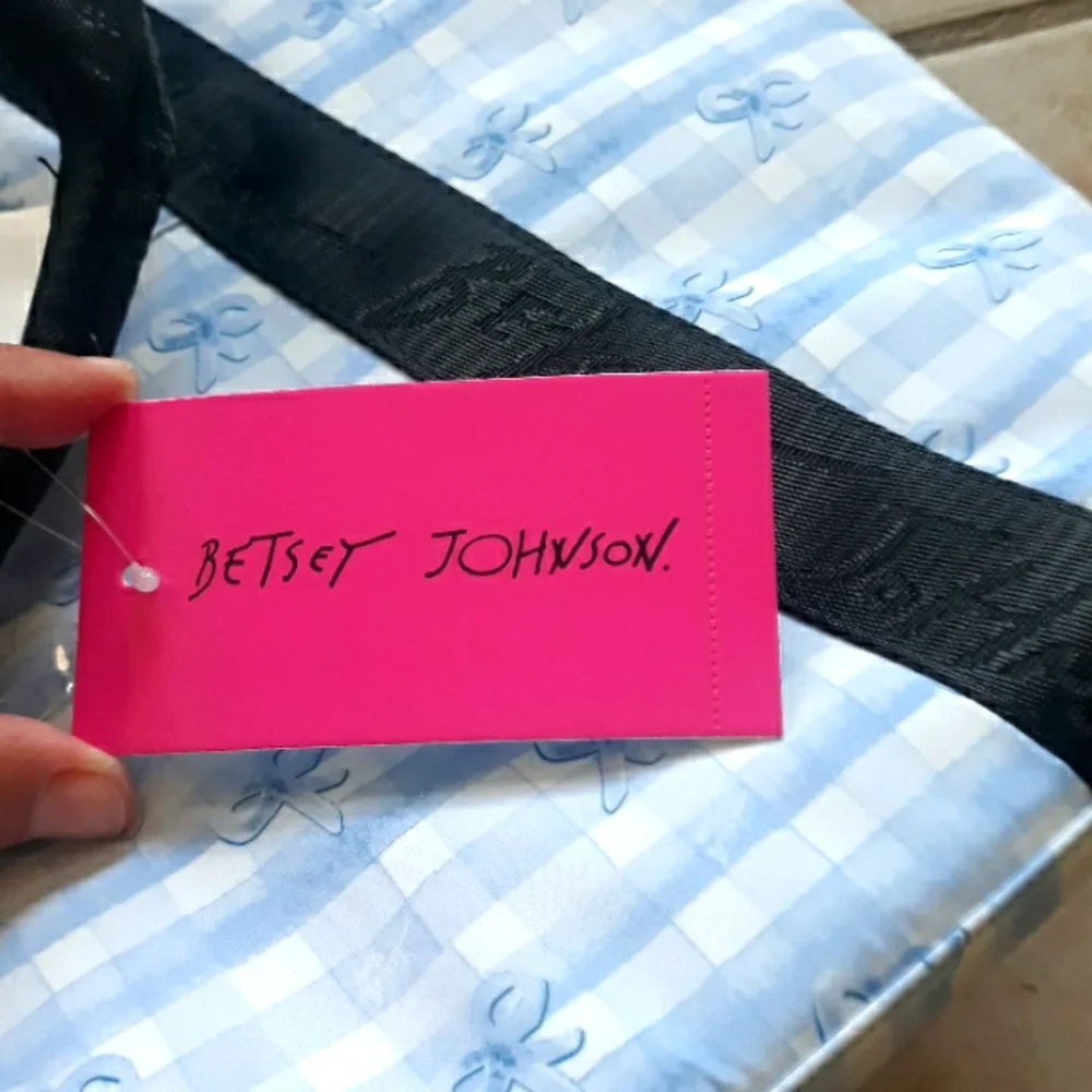 2x*Host Pick*Betsey Johnson cooler tote bag